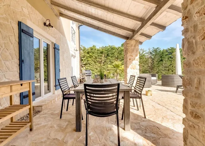 Maslina By Interhome Garica